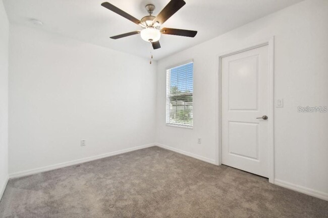 Building Photo - 6335 Ten Acre Ct
