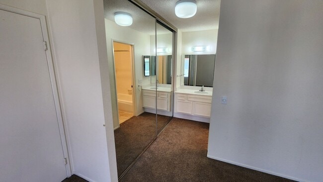 Building Photo - Mira Mesa Upstairs 1-Br + Covered Parking Space