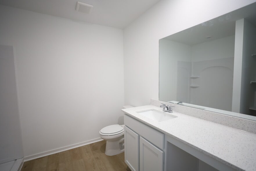Building Photo - 5400 Orchard Pass