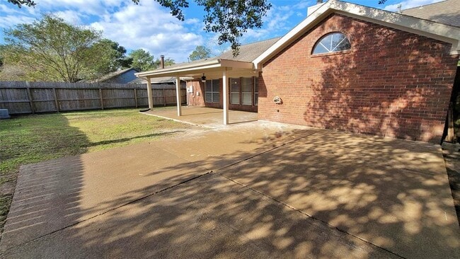 Building Photo - 5227 Clarkston Ln