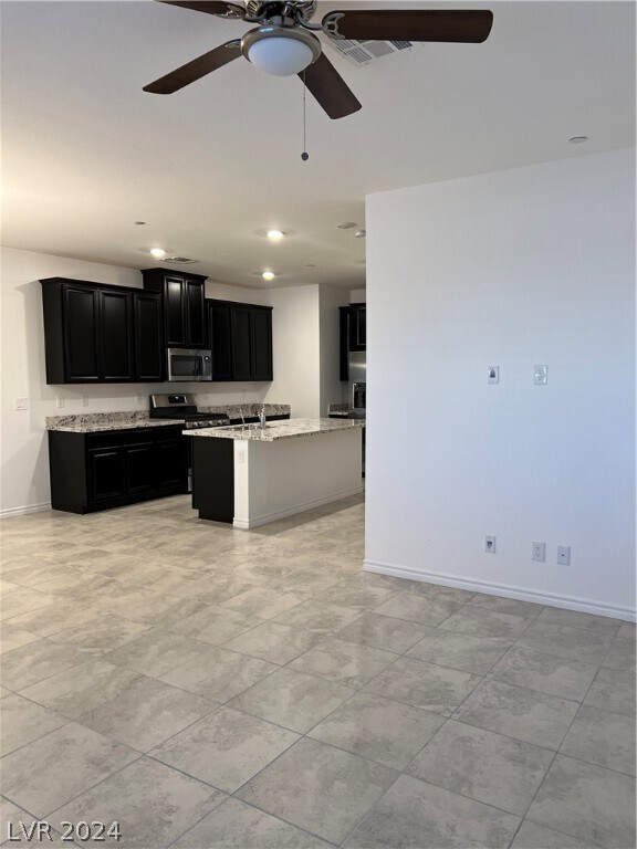 Building Photo - 6546 Silver Estates St