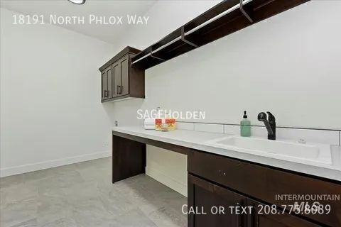 Building Photo - 18191 N Phlox Way