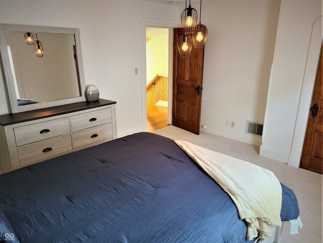 Building Photo - 131 1st Ave NW