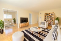 Building Photo - 10459 Riverside Dr