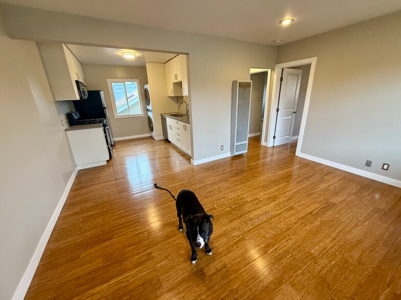 Building Photo - 610 Indiana Ave