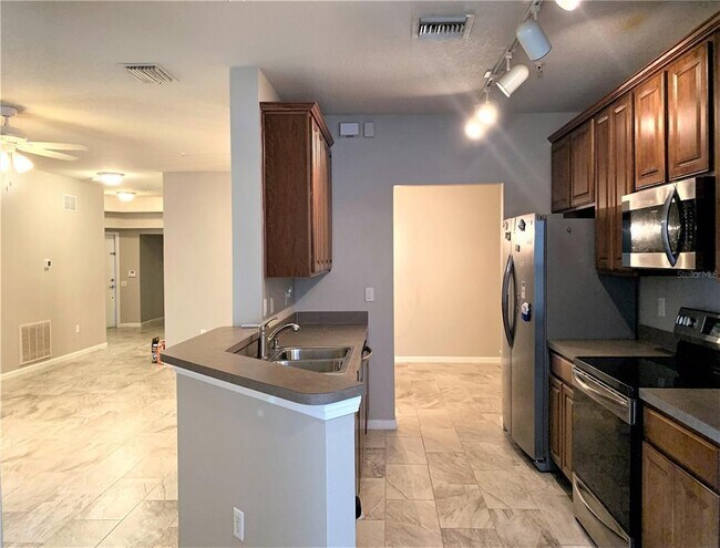 Building Photo - 10222 River Palencia Ct