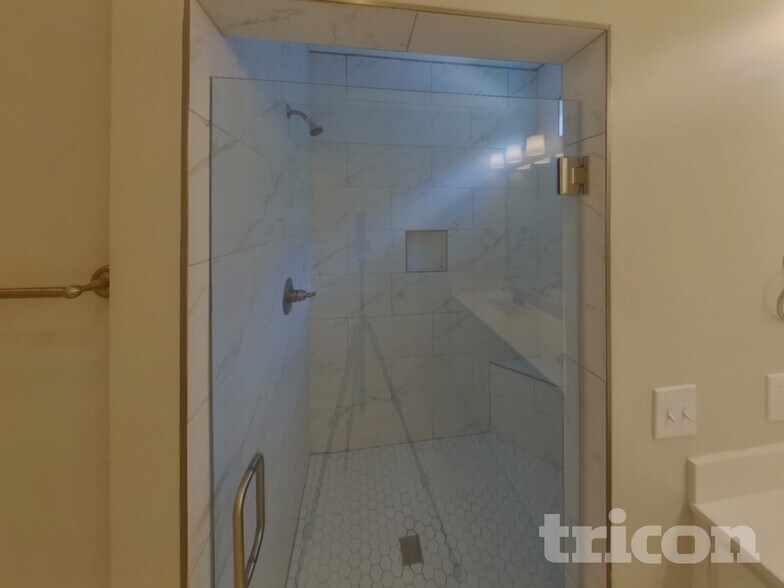 Building Photo - 228 Rockcastle Dr