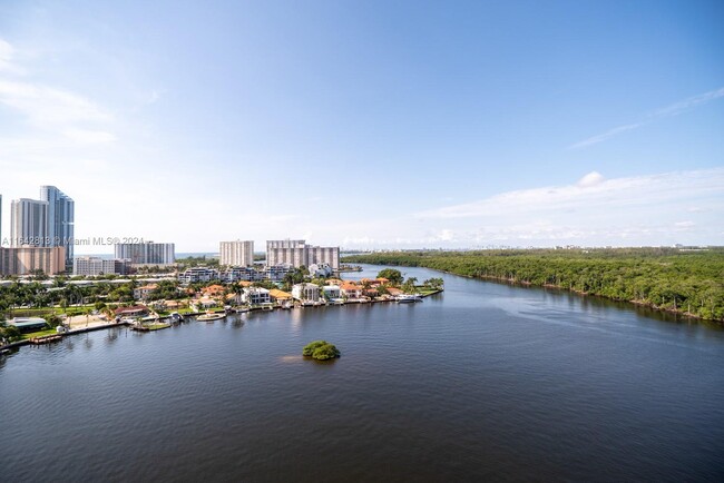 Building Photo - 400 Sunny Isles Blvd