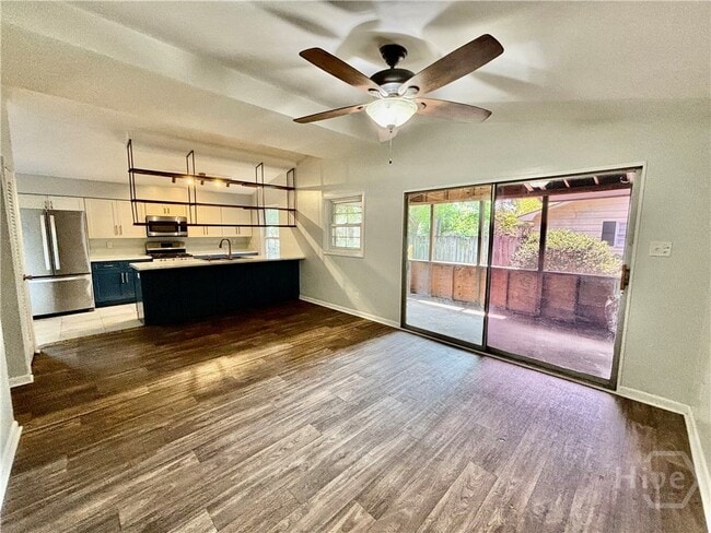 Building Photo - 12434 Largo Dr