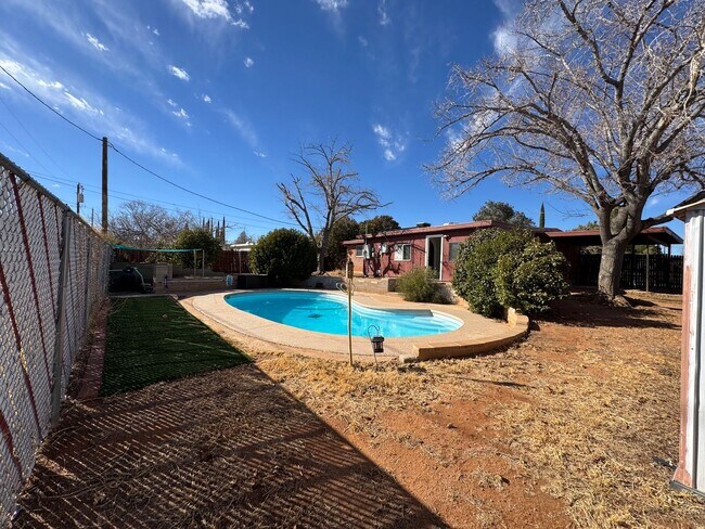 Building Photo - 3BR/2BA/2CG, with POOL, 1,396 sq.ft. rental in Sierra Vista, AZ