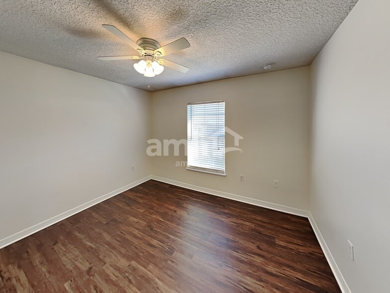 Building Photo - 5528 Cougar Park Ct