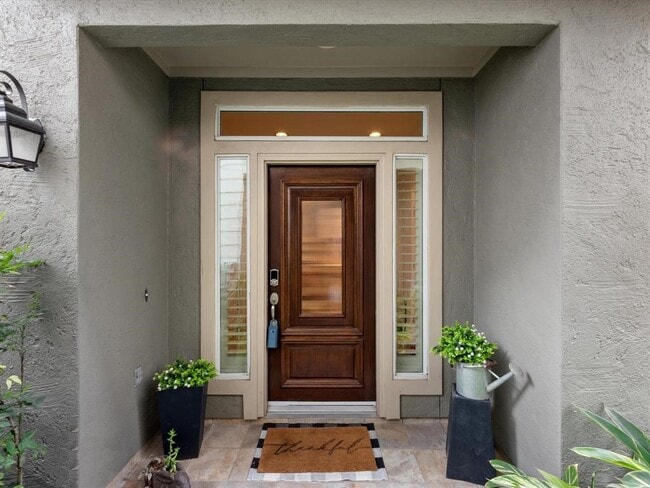 Building Photo - 625 Hartman St