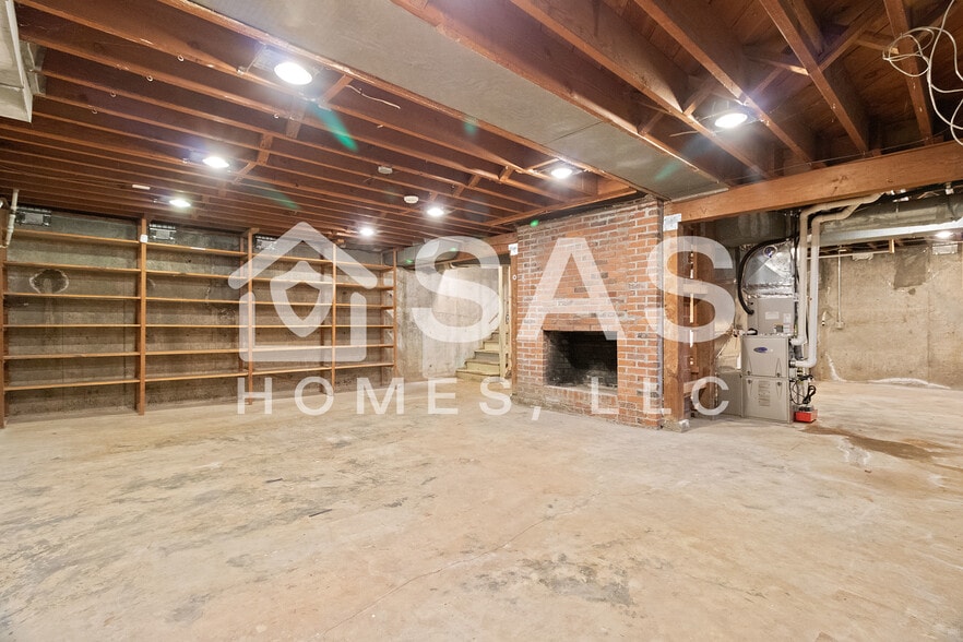 Building Photo - 11800 SW Butner Rd