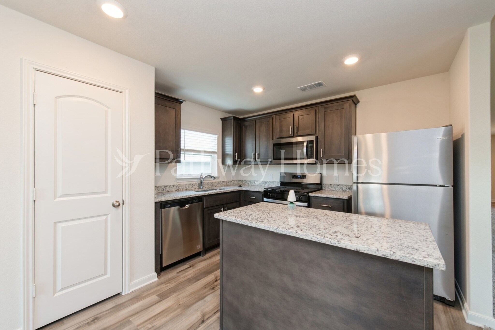 Building Photo - 905 Resting Elk St