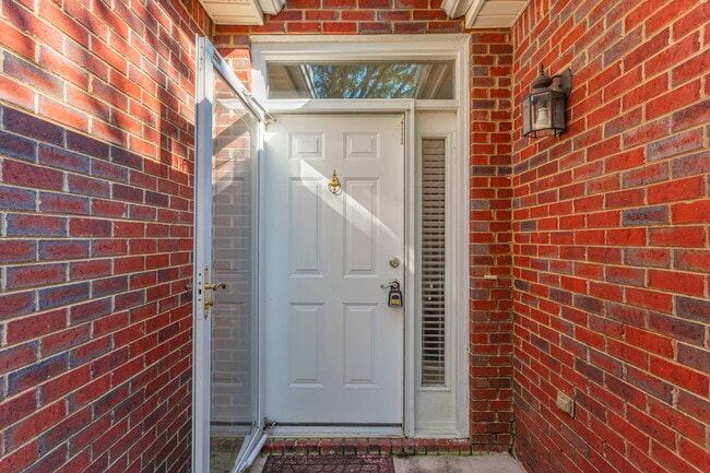 Building Photo - 1474 The Crossings