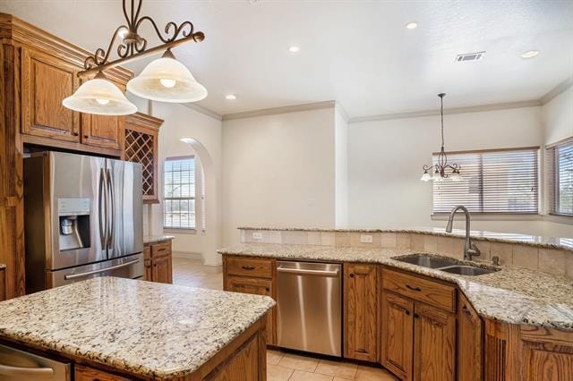 Building Photo - 7713 Lakeview Cir