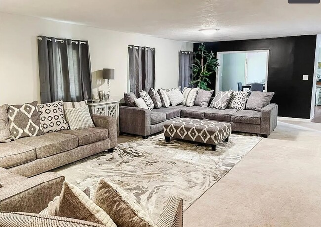 Building Photo - 7008 Carpenter Fire Station Rd