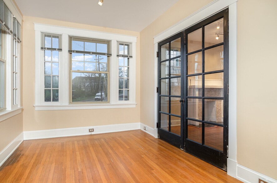 Sunroom/Office - 5248 Montgomery Rd