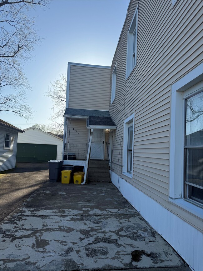 Building Photo - 191 N Hudson St