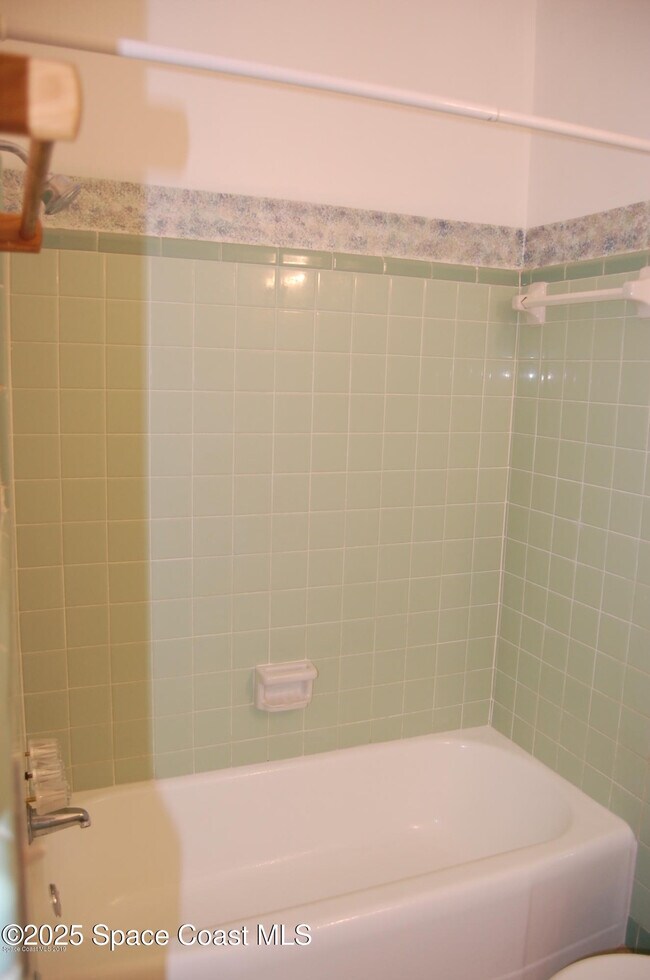 Building Photo - 490 S Orlando Ave