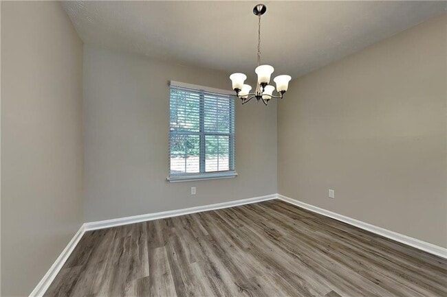 Building Photo - 554 Sherwood Oaks Rd