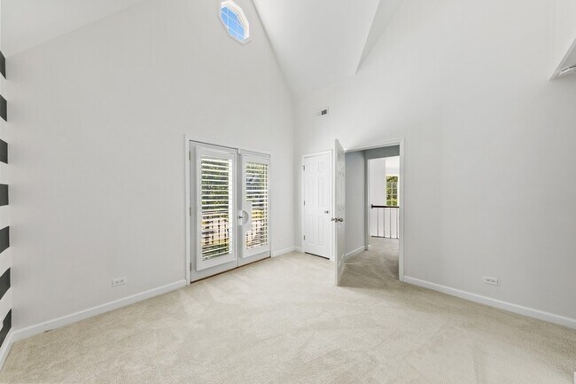 Building Photo - 544 Phillippa St