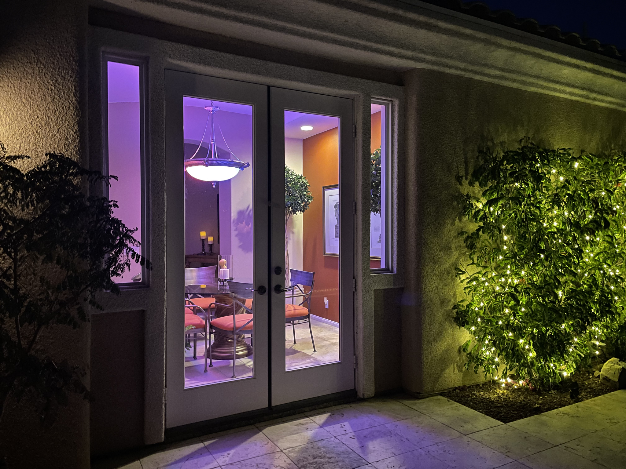 Side Yard with View into Dining Room - 18 Vista Mirage Way