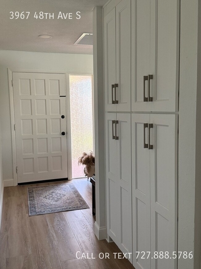 Building Photo - 3967 48th Ave S