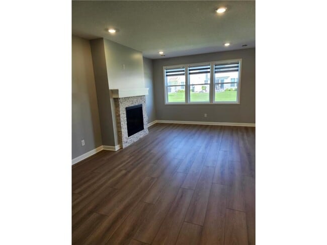 Building Photo - 14526 111th Ave N