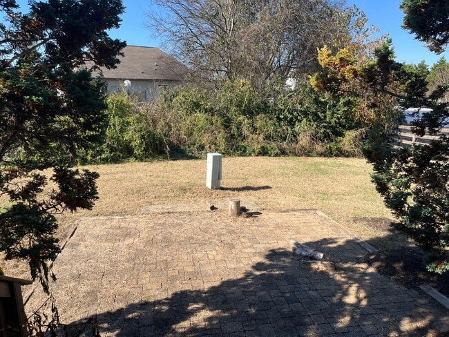 Building Photo - 3241 Hardwood Dr