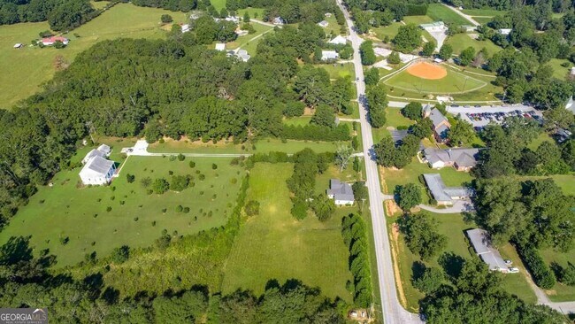 Building Photo - 5740 Bostwick Rd