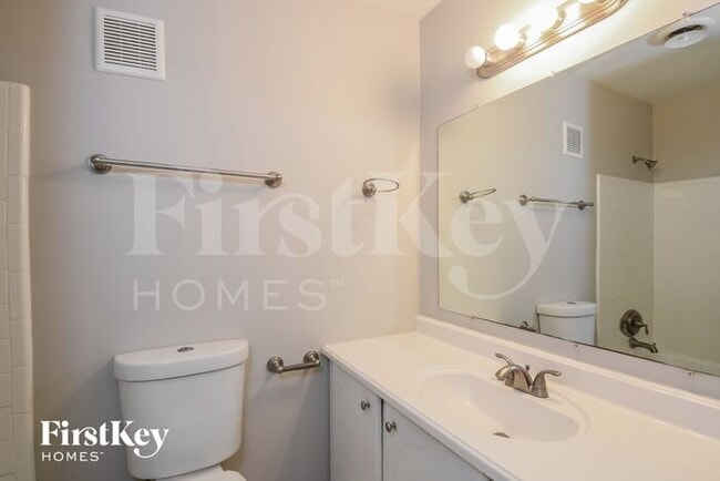 Building Photo - 2180 Twilley Cir SW