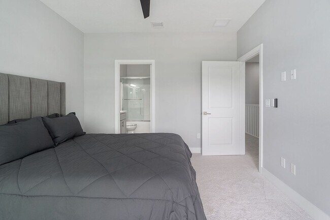 Building Photo - Frederick Isles Townhomes - Delray Beach