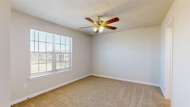 Building Photo - 4140 McFarland Dr