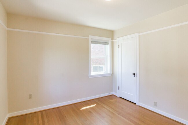 Building Photo - 507 NE 91st St