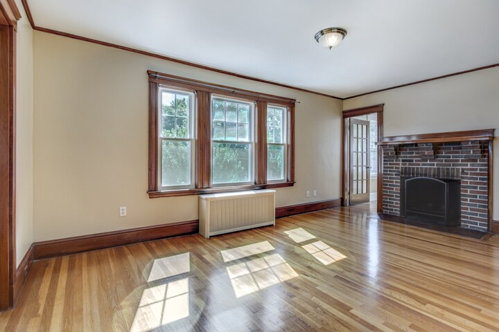 Building Photo - 111 Poplar St