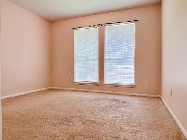 Building Photo - 1809 Village Ct Ln