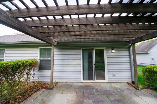 Building Photo - Updated Three Bedroom Single Family Home i...
