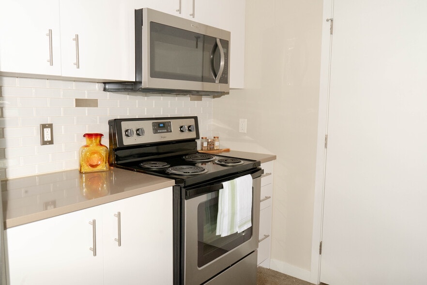 Building Photo - Firestone Lofts