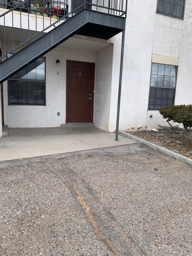Building Photo - 1011 Meadowlark Ct SE