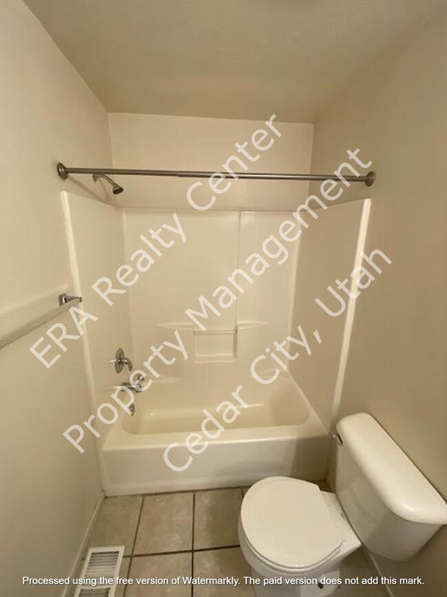 Building Photo - Move-In Discount!! 2 bedroom, 2 bathroom apartment