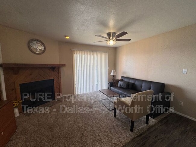 Building Photo - 6321 Kelly Dr