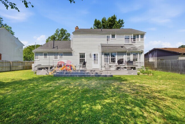 Building Photo - Carolanne Farms