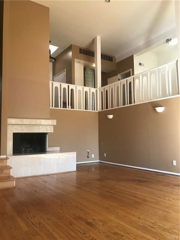 Building Photo - 3951 Sunswept Dr