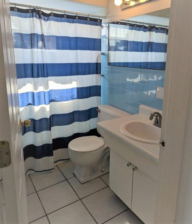 Building Photo - REDUCED!!  3/1/1 1120 Sq. Ft. beautiful ho...