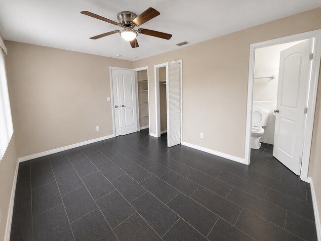 Building Photo - 329 Tudor Dr