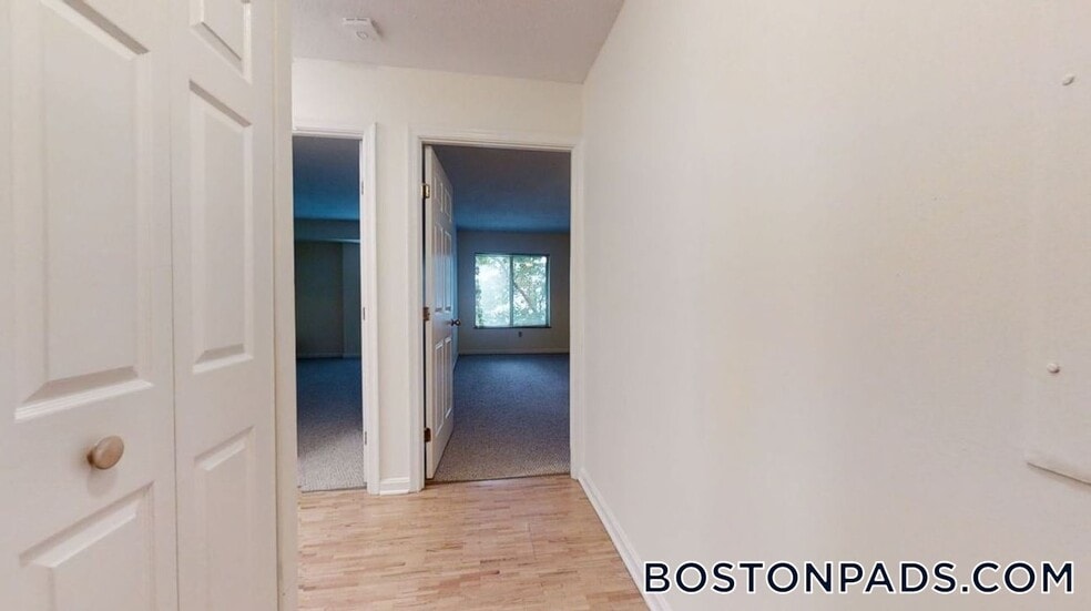 Building Photo - 345 Franklin St