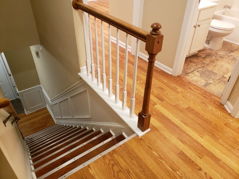 Building Photo - 107 Shining Armor Ct