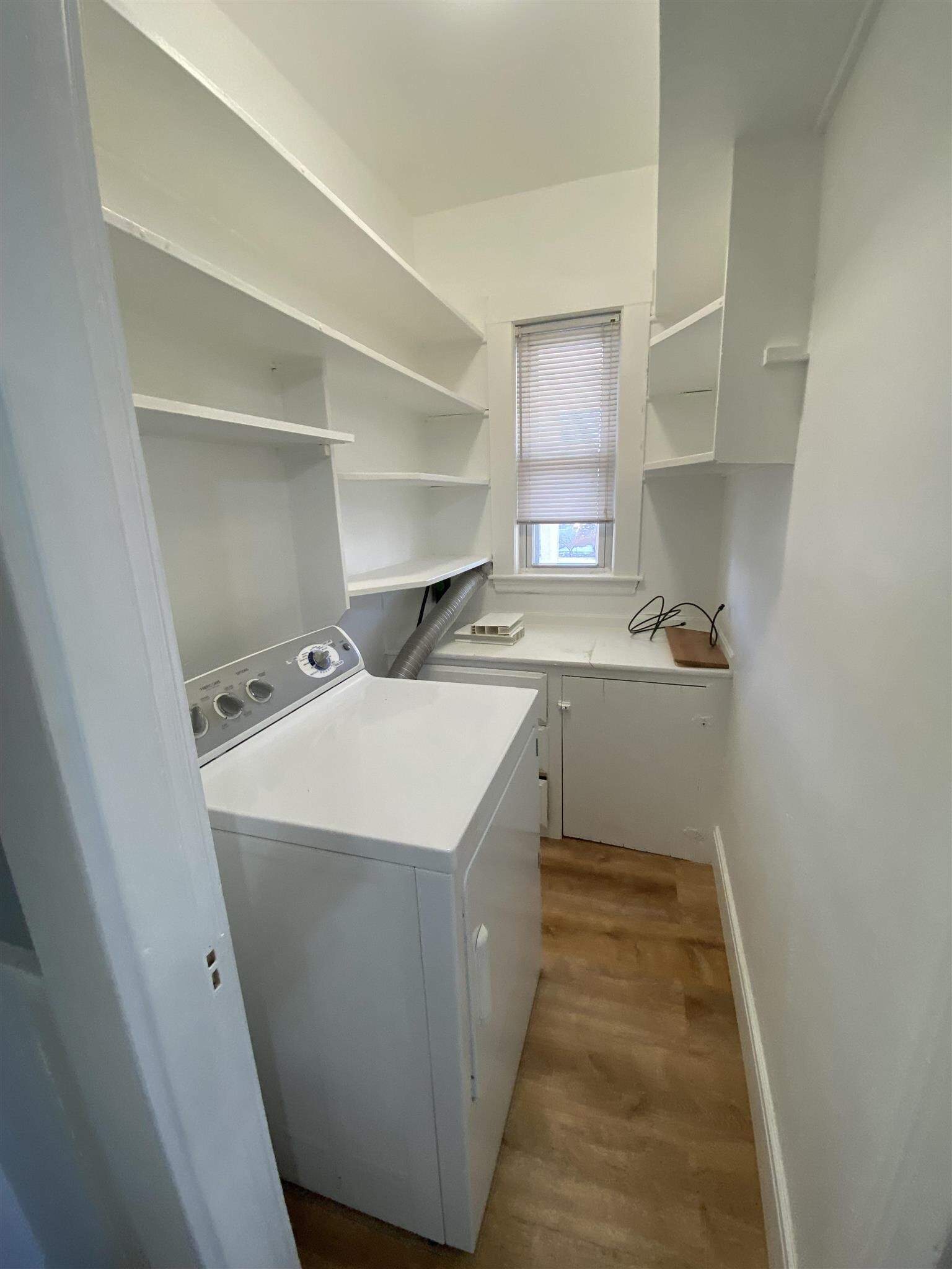 Building Photo - 44 Temple St