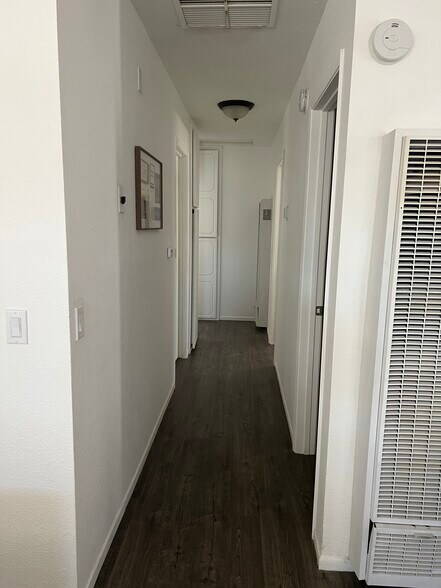 Building Photo - 5369 Mariposa Ave
